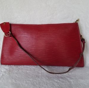 Authentic Red Gm pochette EPI